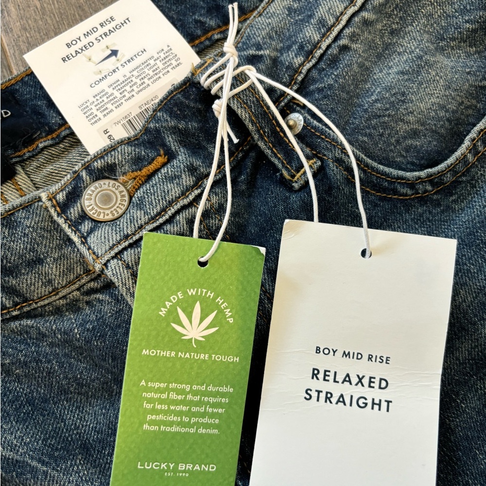 Lucky Brand size 8R boy mid rise relaxed straight jeans - Picture 2 of 4